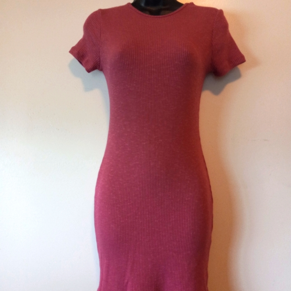 Dress - Picture 2 of 4